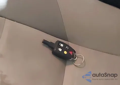 2006 Volvo S40 2.4I from USA, damaged, VIN YV1MS382362185686